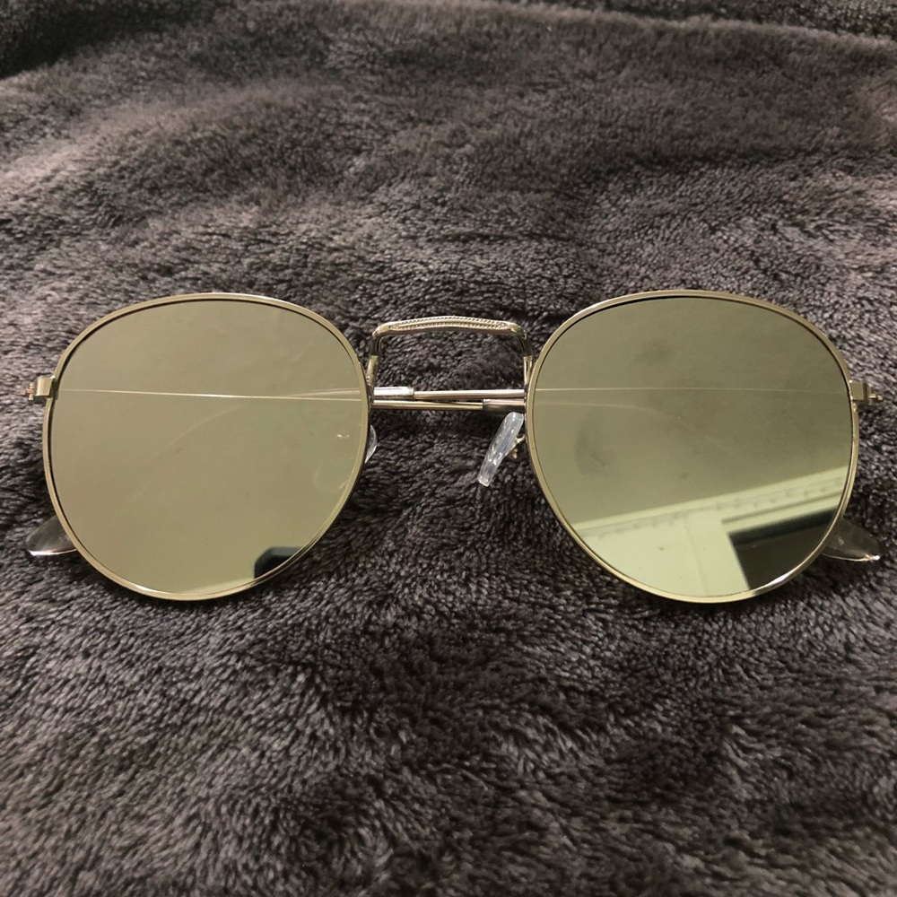 reflective sunglasses